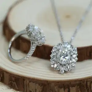 Conjunto de joias para mulheres, anel de prata esterlina 925 VVS 3ct oval moissanite, colar de alta qualidade, novidade em 2024