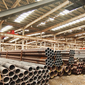 ท่อเหล็กคาร์บอน A53ไร้รอยต่อ Q235 Ss400สีดำสำหรับวัสดุก่อสร้างท่อเหล็กกล้าคาร์บอน Sch40ไร้รอยต่อ - Product Image 2