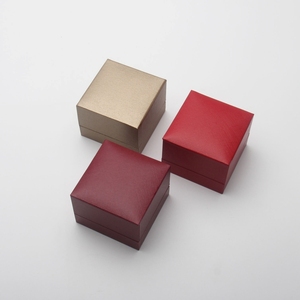 Elegant Jewelry Set <b>Box</b> Minimalist Design <b>Hinged</b> PU Leather Jewelry Display <b>Box</b> Flocked Insert Debossing Logo OEM Accepted - Product Image 4