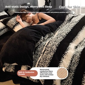Ensemble de couette quatre pièces en coton épais haut de gamme à rayures double face résistant à l'eau Chaleur hivernale Couvre-lit - Product Image 3