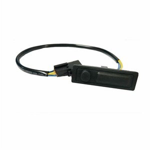 Interrupteur de déverrouillage du coffre arrière Nissan 25380-4EA1A, bouton poussoir en plastique avec borne de connexion, IP40 1NO - Product Image 1