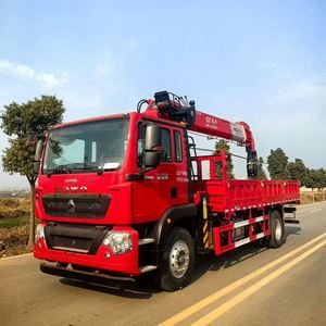 Grue télescopique montée sur camion Sinotruk Ho Wo TX 4*2 8 tonnes pour levage mécanique - Product Image 3