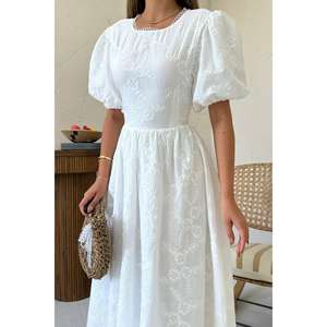 Robe trapèze blanche brodée à nouer dans le dos, taille naturelle, en tissu respirant, décontractée et confortable - Product Image 3