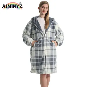 AIMINYZ ODM/OEM donna flanella e Shu Veleteen morbido allentato estendere maglione personalizza adulto con cappuccio cerniera Cardigan cappotto addensato