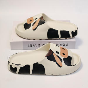 Sandalias de Playa de Verano para Mujer, Diseño de Vaca Lechera, Polipropileno, Punta Abierta, Suela Gruesa Antideslizante, Talla Adulta, 3.5cm o Más de Altura - Product Image 1