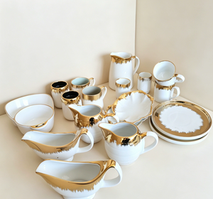Vajilla de Cerámica de Lujo con Borde Dorado, Surtido Variado en Caja, Platos y Tazones Irregulares, Paquete Mixto para Hotel y Regalo - Product Image 1