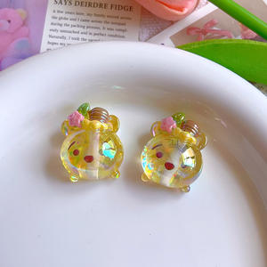 Vente en gros de perles en vrac transparentes avec trou droit animal mignon, chaîne de téléphone portable bricolage, accessoires de cheveux, breloque en acrylique - Product Image 6