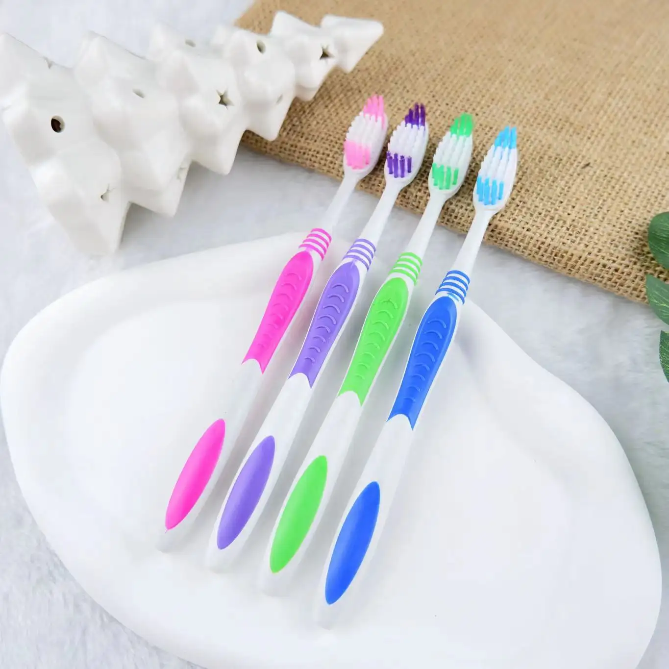 OEM/ODM 12 Pieces In 1 Blister Wholesale Cheap Toothbrush Tongue Cleaner Reusable Adult Toothbrush