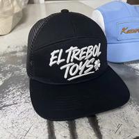 Casquette de camionneur unisexe personnalisée à 7 panneaux en daim, denim, toile et peluche, avec logo brodé ou patch tissé, maille et fermeture snapback, haute qualité