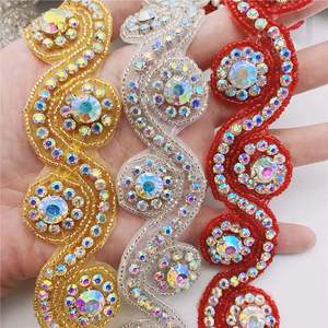 Adornos de encaje de tul bordado con cuentas, lentejuelas, cristales, diamantes de imitación y flecos para vestidos de novia - Organza elegante - Product Image 1