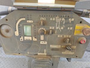 آلة تفريز الطرق الألمانية الصنع المستعملة منخفضة التكلفة ومتينة طراز W2000 بمضخة محرك بقوة 421 كيلوواط مع نظام تسوية ذاتي للأسفلت حاصل على براءة اختراع - Product Image 4