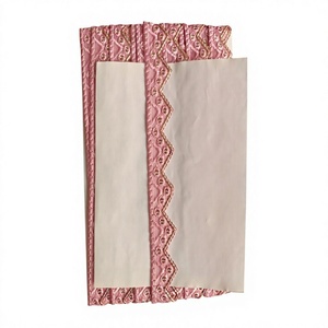 Dentelle brodée en polyester en gros avec bord festonné à sequins, approvisionnement en vrac pour bordure de vêtement, OEM ODM personnalisé - Product Image 1