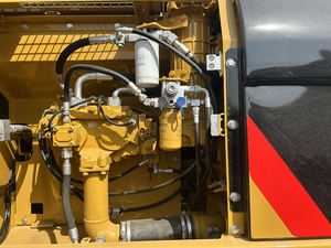 Excavatrice sur chenilles d'occasion CAT 325D2L, 25 tonnes, équipement de construction hydraulique d'occasion - Product Image 4
