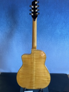 Yunzhi thủ công Đàn Guitar Acoustic GYPSY 7 Dây 16 inch flamed Maple Hollow cơ thể màu sắc ban đầu vân sam Top mun kết thúc H-S-S - Product Image 4