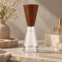 Flacon pulvérisateur de parfum en verre conique transparent de 15 ml avec bouchon en bois de noyer, atomiseur de parfum conique, flacon vide pour emballage cosmétique