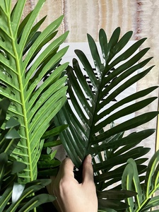 Palmera Artificial de 160 cm con 30 Hojas, Bonsái para Decoración del Hogar - Product Image 3