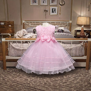 工厂批发儿童女孩正式西式派对服装夏季花卉图案透气缎面连体长款迷你连衣裙 - Product Image 2