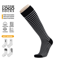 Nouvelles chaussettes de compression de sport d'extérieur pour hommes et femmes, leggings longs, chaussettes de sport, chaussettes de compression rayées jusqu'au genou, personnalisées