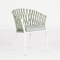 Vente directe usine : Ensemble de mobilier d'extérieur haut de gamme en rotin synthétique PE, comprenant table, chaises et table d'appoint, chaise de salle à manger