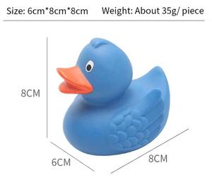 Jouet flottant en PVC en forme de canard jaune mignon avec logo personnalisé, cadeaux promotionnels pour bébés, en vinyle et caoutchouc - Product Image 5