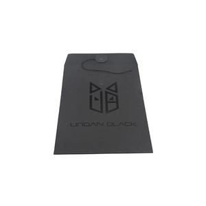 Enveloppe d'expédition en papier cartonné noir personnalisée par le fabricant, format A3, avec bouton - Product Image 3