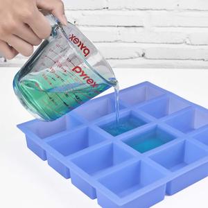 Bán buôn hình chữ nhật Silicone xà phòng khuôn Ổ khuôn kích thước lớn Ống công cụ nướng 12 khoang vuông handmade nến trang trí thủ công - Product Image 3