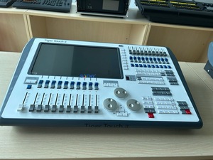 คอนโซลควบคุมไฟ <span class=keywords><strong>Tiger</strong></span> Touch Light Mixer Titan DMX 512 สำหรับควบคุมไฟเวที <span class=keywords><strong>tiger</strong></span> <span class=keywords><strong>2</strong></span> - Product Image 5