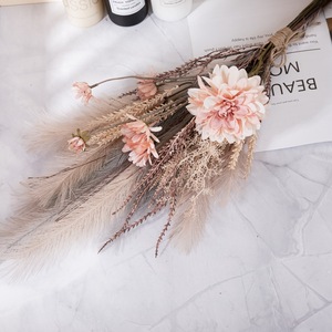Yuyinli – Bouquet de fleurs artificielles roses, arrangement floral séché pour la décoration de la maison et de mariage CF01164 - Product Image 3