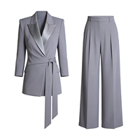 Ensemble tailleur slim automne 2026 pour femme – Design tendance avec empiècements en satin, élégant style occidental, deux pièces avec laçage latéral