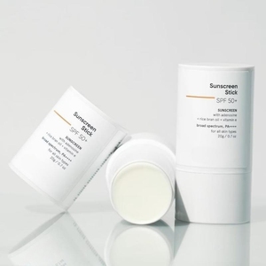 Prodotto Solare Naturale Vegano Cosmetico Mini Stick Protezione ad Ampio Spettro Sicuro per i Coralli Protezione UV <span class=keywords><strong>Viso</strong></span> <span class=keywords><strong>SPF</strong></span> <span class=keywords><strong>50</strong></span> - Product Image 4