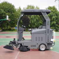 Balayeuse industrielle robuste à conducteur embarqué, largeur de nettoyage 1800 mm, homologuée CE pour routes en asphalte et parkings