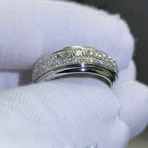 Anello Nuziale Geometrico con Zirconi per Donne, Elegante Gioiello da Dito alla Moda - Product Image 6