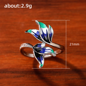 Anello Floreale Smaltato per Donne, Elegante Gioiello da Dito alla Moda - Product Image 5