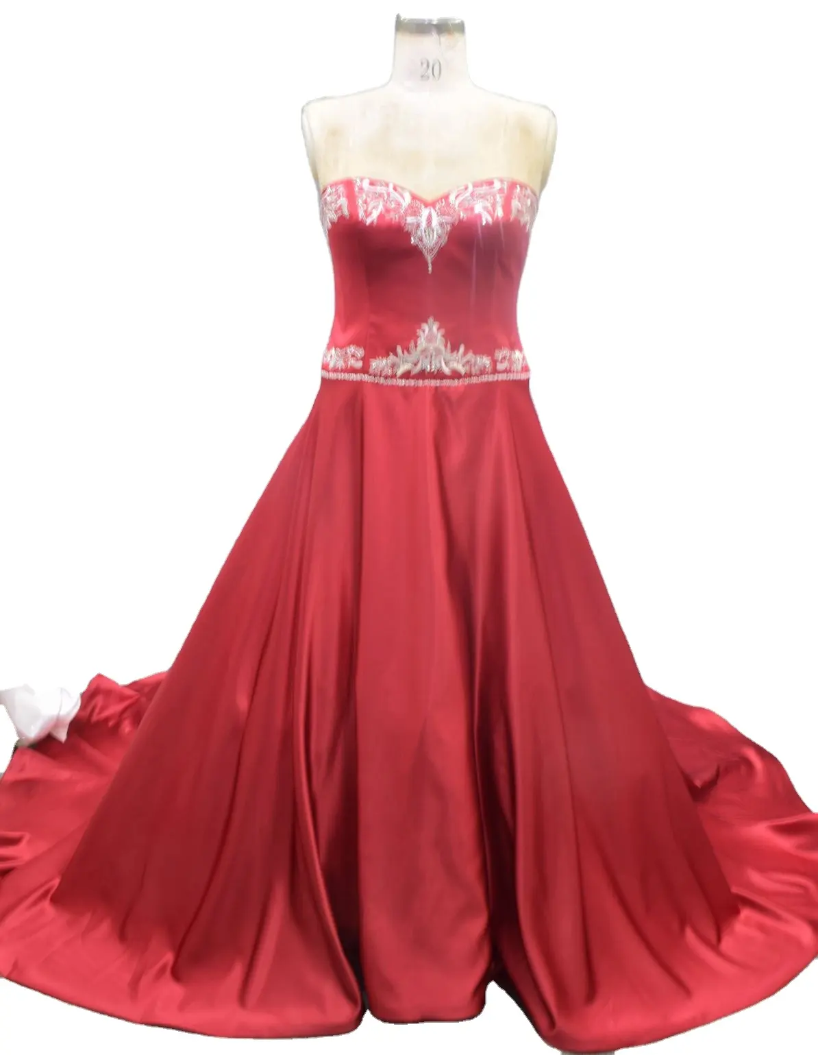 Red Satin Wedding Gown Sweetheart Đường Viền Cổ Áo Chapel Train Wedding Dress