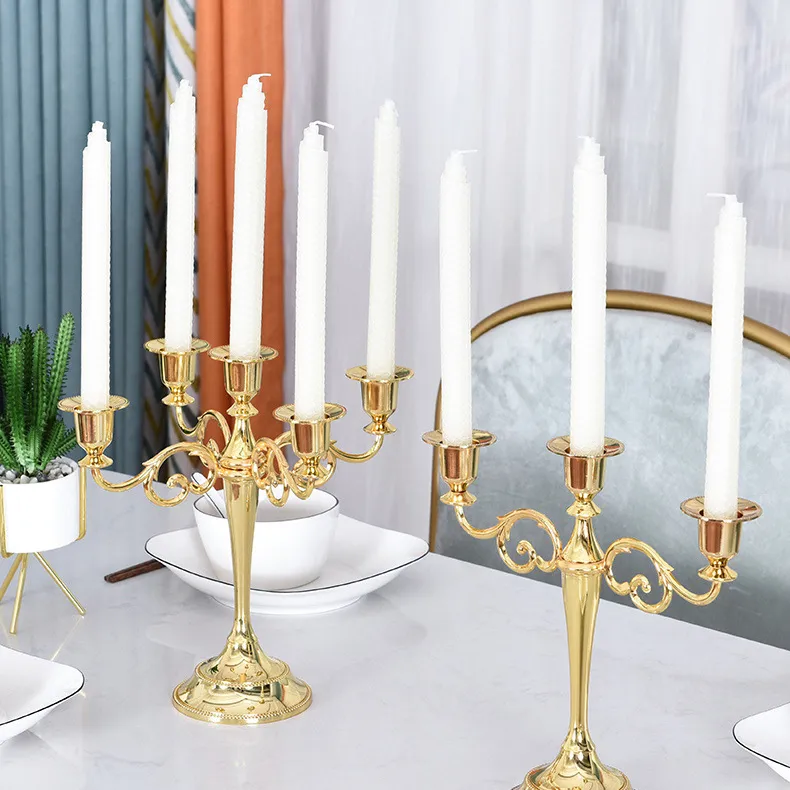キャンドルスティックホルダーゴールドメタル利用可能な休日の装飾的なヨーロッパの手作りの結婚式の装飾ロマンチックな日付バレンタインデー