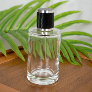 ขวดน้ำหอมแก้วทรงกระบอกขนาด 30 50 100 มล. แบบคอจีบ พกพาสะดวก พร้อมหัวฉีดสเปรย์แบบกด สำหรับบรรจุเครื่องสำอางหรือน้ำหอม - Product Image 1