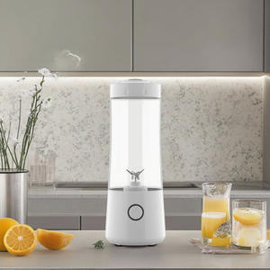 Liquidificador Elétrico Portátil Recarregável por USB para Uso em Academia, Escritório, Escola, Caravana, Carro, Ideal para Smoothies, Sucos e Milk Shakes, Amigo das Atividades ao Ar Livre - Product Image 1