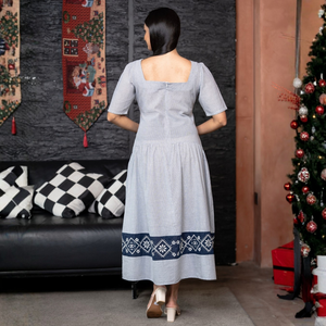 Vestido Maxi de Alta Calidad, Color Blanco Hueso y Azul, con Bordado en Contraste, Casual para Mujer - Product Image 3