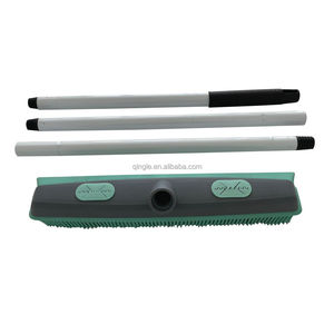 Qingle-escoba de cerdas suaves TPR <span class=keywords><strong>Amazon</strong></span>, cepillo de goma para quitar pelo de mascotas, escoba de suelo con mango de 3 secciones - Product Image 1