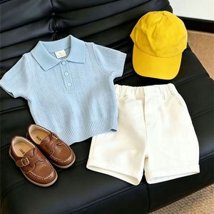Completo Estivo Coreano Casual per Ragazzi e Ragazze, Set Due Pezzi <span class=keywords><strong>Blu</strong></span> con Polo a Maglia Traforata a Maniche Corte e <span class=keywords><strong>Pantaloncini</strong></span> Bianchi - Product Image 6