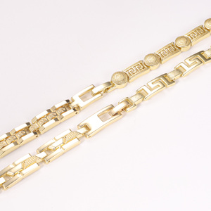 Cm Đồ Trang Sức Bán Buôn Thời Trang Brass Chất Lượng Cao 14K Mạ Vàng Zircon Vòng Đeo Tay Tennis Vòng Đeo Tay Hollow out Khắc Mê Cung Hình Dạng - Product Image 5