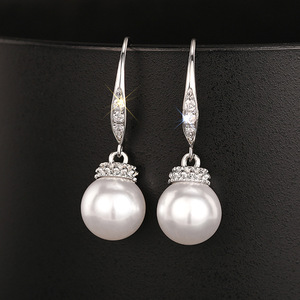 Eleganti Orecchini Pendenti con Perle Finte, Orecchini Chic di Lusso Leggero alla Moda per Donne - Product Image 2