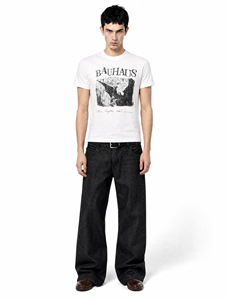 Black Distressed Graphic Men T Shirt Short Sleeve Crew Neck Printed <b>Tee</b> for Casual Streetwear - Product Image 3