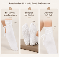 Chaussettes de yoga côtelées blanches personnalisées pour femmes avec sangle enveloppante et nœud, semelle antidérapante personnalisée pour Pilates et Barre