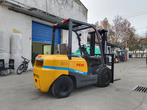Used TCM FD30 3 Ton Japan Diesel <b>Forklift</b> Good Condition for Fast Shipping in Restaurant Industries for <b>Internal</b> <b>Combustion</b> Use - Product Image 6
