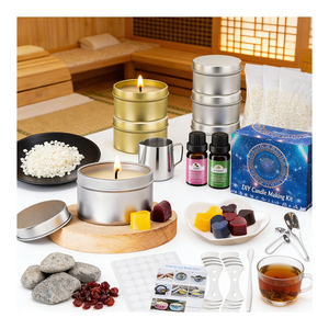 Venta al por mayor de velas aromáticas en tarros con empaque de lujo premium para la colección de exhibición de boutique de mezcla de soja natural. - Product Image 5