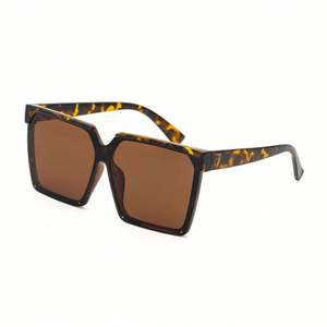 Gafas de Sol Cuadradas Extra Grandes con Logotipo Personalizado, Diseño Retro, Lentes de Una Pieza, Protección UV400, para Hombre y Mujer - Product Image 4