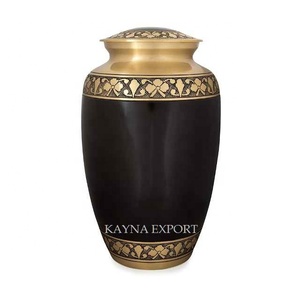 Urna Funeraria de Latón Grabada en Oro/Personalizada para Adultos, Calidad Premium, Estilo Americano Clásico y Elegante, Biodegradable, Capacidad de 220 Pulgadas Cúbicas - Product Image 1