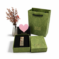 Boîte cadeau personnalisée vintage verte avec feuille d'or pour rouge à lèvres et parfum, couvercle et base, avec sac en papier assorti