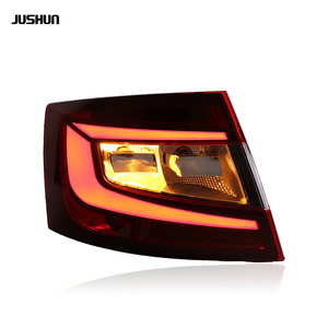 Luces Traseras LED para Skoda Octavia, Estilo RS, Luces de Freno con Guía de Luz, 2015-2017 - Product Image 2